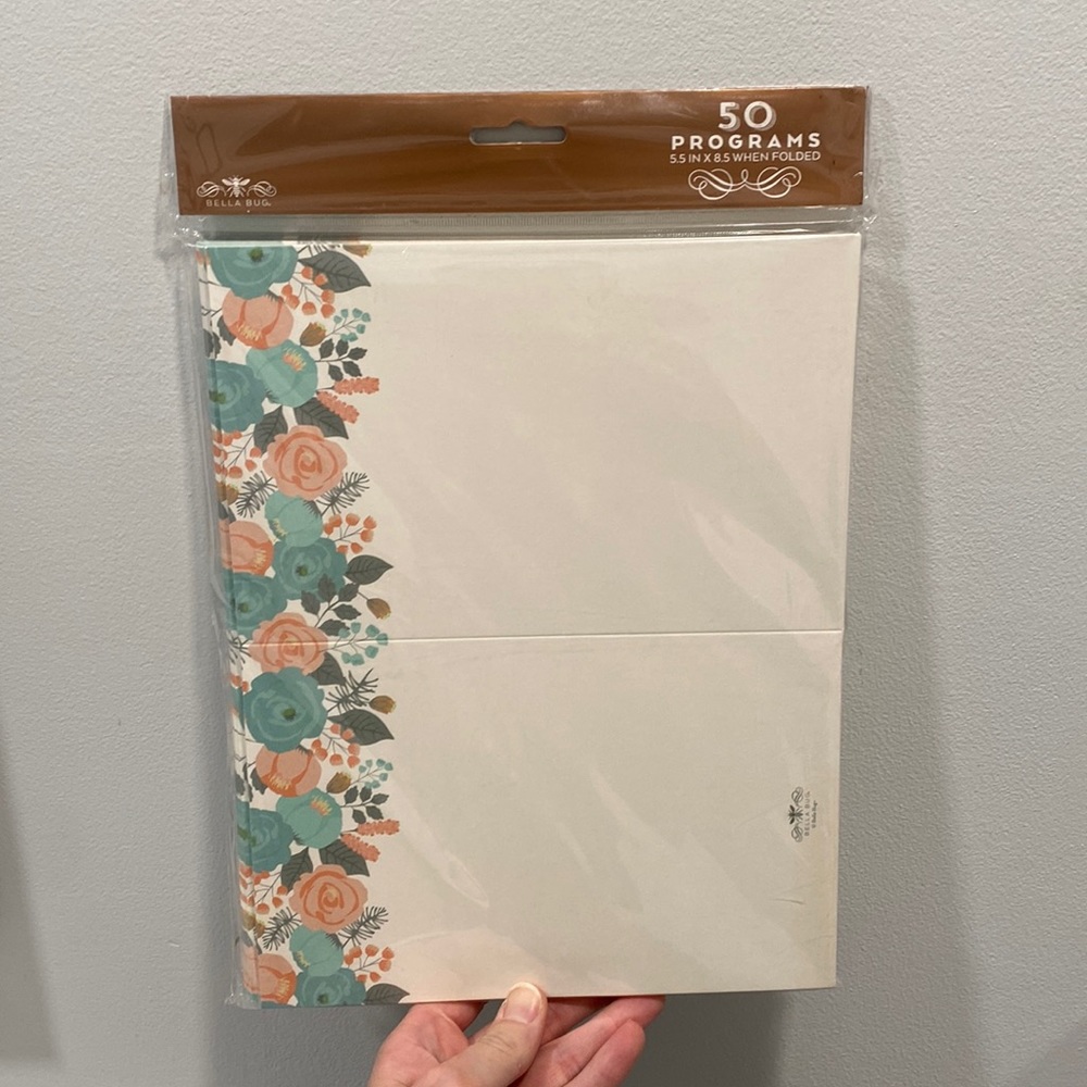 NWT Bella Bug Floral Blank Programs